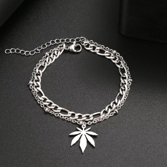 Trendy Classic Leaf Bracelet - Picture 2 of 6